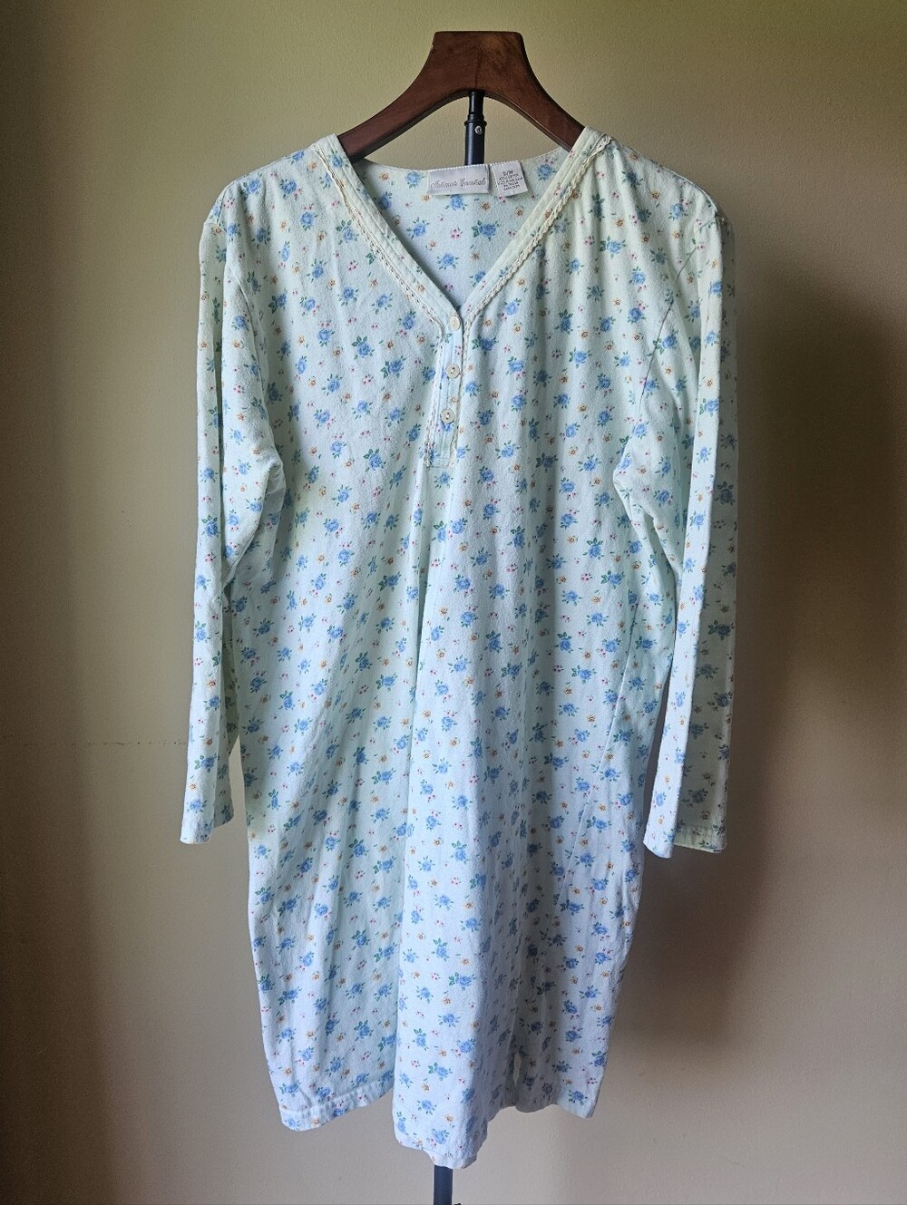 Vintage Intimate Essentials Light Blue Floral Long Sleeve Nightgown Size S/M